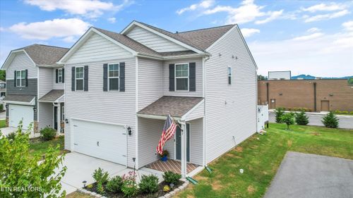 7 Chestnut Ct, Clinton, TN, 37716-2035 | Card Image