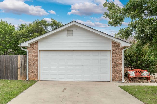 209 E Hall Ct, House other with 3 bedrooms, 2 bathrooms and null parking in Early TX | Image 21