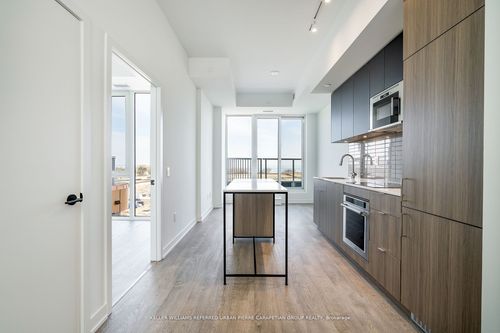 511-220 Missinnihe Way, Mississauga, ON, L5H0A9 | Card Image