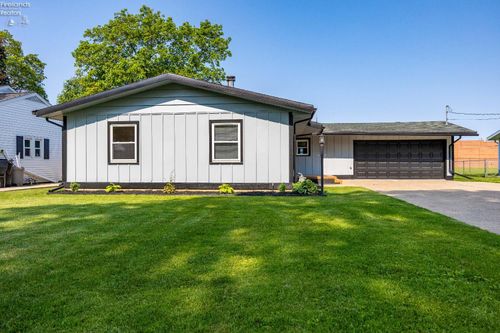 3807 Matthes Ave, Sandusky, OH, 44870-5474 | Card Image