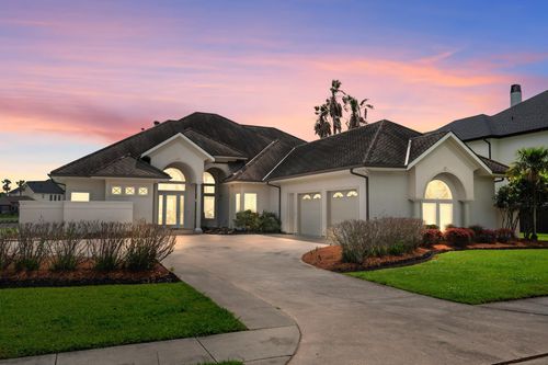 156 Northlake Dr, Thibodaux, LA, 70301-8078 | Card Image