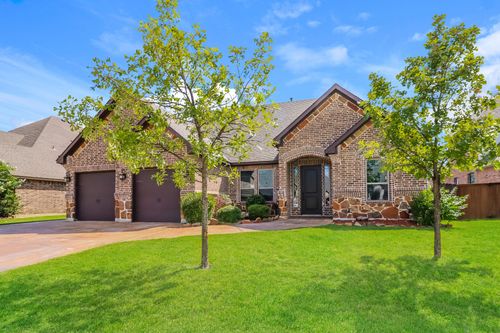 723 La Paloma Rd, Sanger, TX, 76266-6861 | Card Image