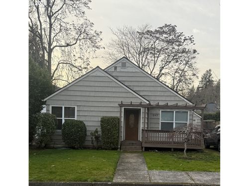 1845 East Nob Hill St Se, Salem, OR, 97302 | Card Image