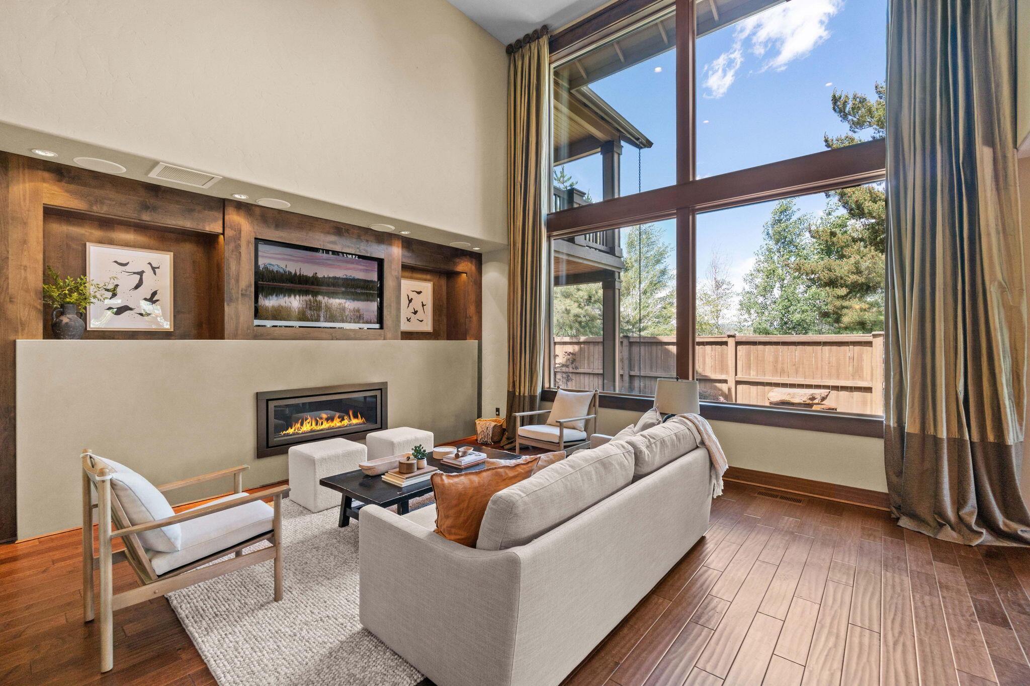 Tamar Ln, Bend, OR 97702