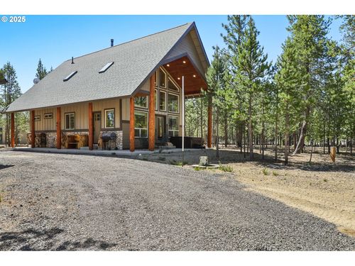 123604 Muttonchop St, Crescent Lake, OR, 97733-7126 | Card Image