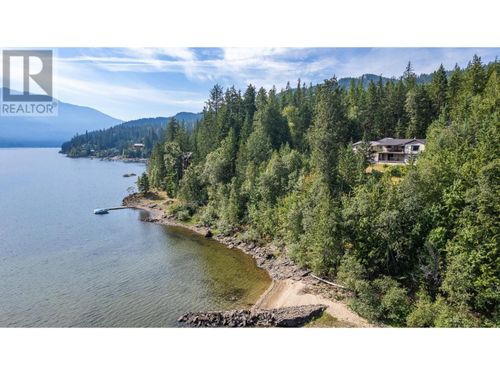 15730 Peters Rd, Crawford Bay, BC, V0B1E0 | Card Image