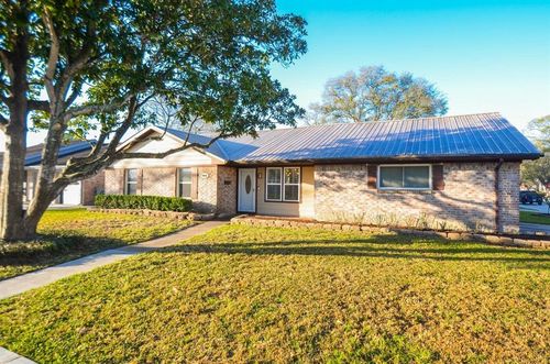 4906 W Plum St, Pearland, TX, 77581-3840 | Card Image