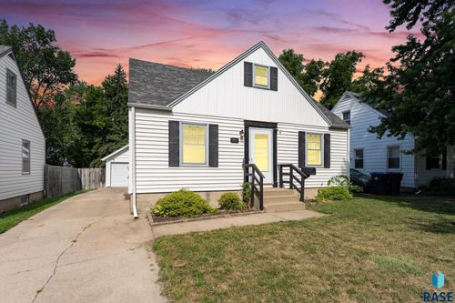 317 N Grange Ave Avenue, Sioux Falls, SD, 57104 | Card Image