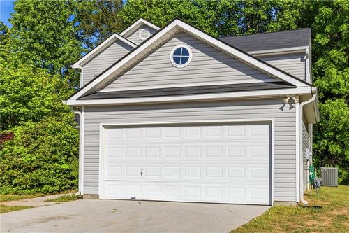 1094 Cliftwood Dr, Riverdale, GA, 30296-3437 | Card Image