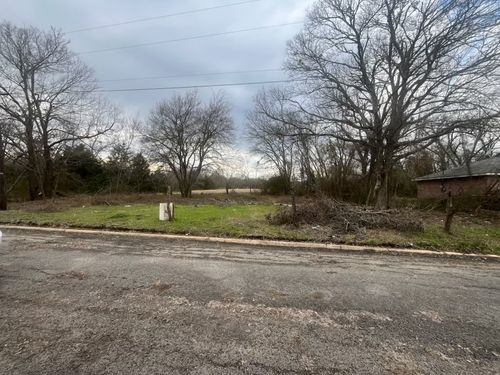 1229 Mosley St, Commerce, TX, 75428-4710 | Card Image