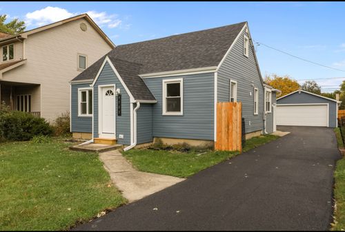 9705 Oak Park Ave, Oak Lawn, IL, 60453-2139 | Card Image