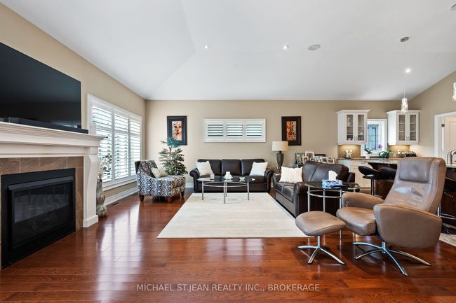41 Sunrise Crt, House other with 3 bedrooms, 3 bathrooms and 4 parking in Ridgeway ON | Image 15