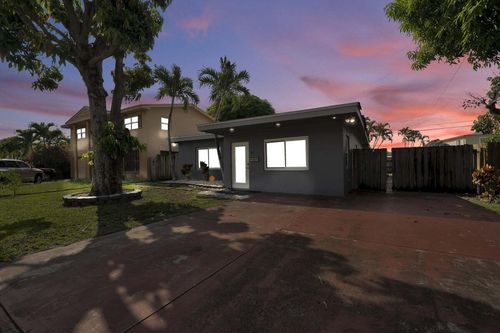 6824 Sw 5th St, Pembroke Pines, FL, 33023-1118 | Card Image