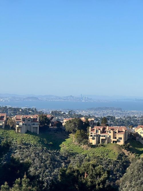 27 Tulip Ln, San Carlos, CA, 94070-1551 | Card Image