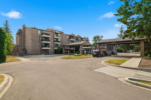 2305-202 Brae Glen Close Sw, Calgary, AB, T2W2B1 | Card Image