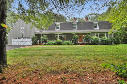 200 N Farm Rd, Middlebury, CT, 06762-1417 | Card Image