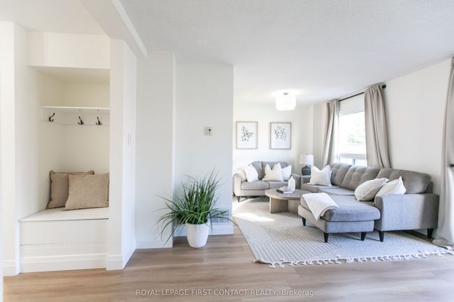 16 Hadden Cres, House other with 3 bedrooms, 1 bathrooms and 2 parking in Barrie ON | Image 6