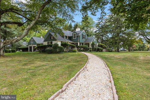 1217 Yardley Rd, Yardley, PA, 19067-7401 | Card Image