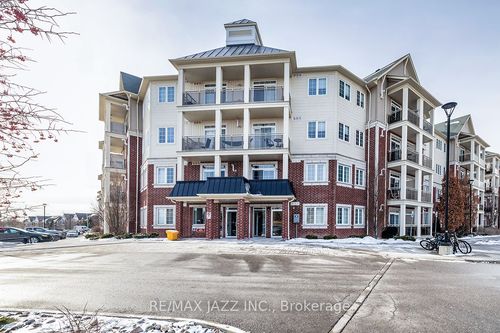 203-80 Aspen Springs Dr, Clarington, ON, L1C0V4 | Card Image