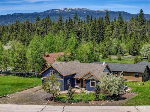 1034 Kaitlyn Loop, McCall, ID, 83638 | Card Image