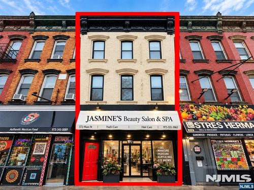 372 Main St, Paterson, NJ, 07505-1854 | Card Image