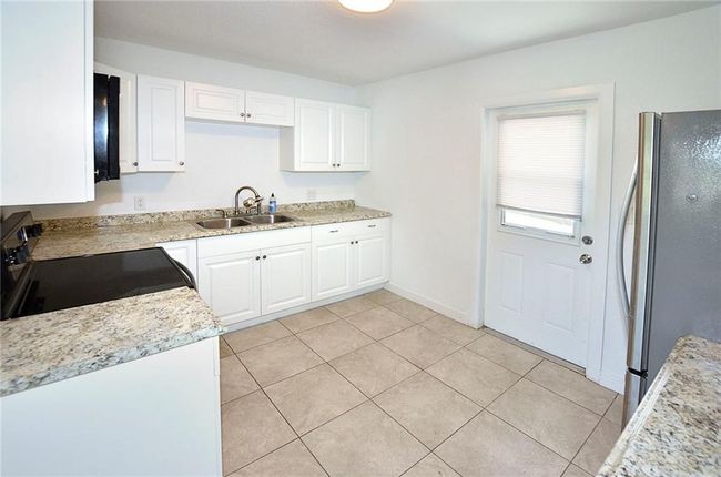 Kitchen | Image 15
