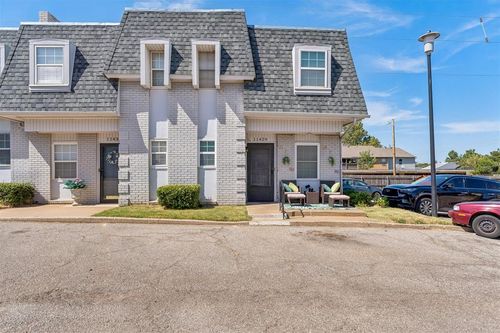 11429 N May Ave, Oklahoma City, OK, 73120-5809 | Card Image