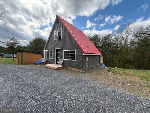 7505 Mountain View Dr, THREE SPRINGS, PA, 17264-8279 | Card Image