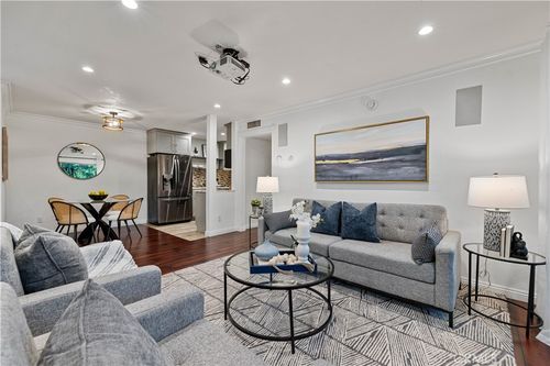 203-5215 Balboa Blvd, Encino, CA, 91316-3437 | Card Image