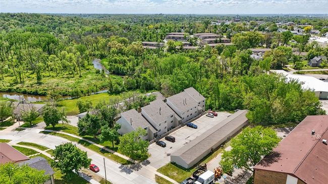 APT-304 - 215 40 Th Street Dr, Condo with 3 bedrooms, 2 bathrooms and null parking in Cedar Rapids IA | Image 31