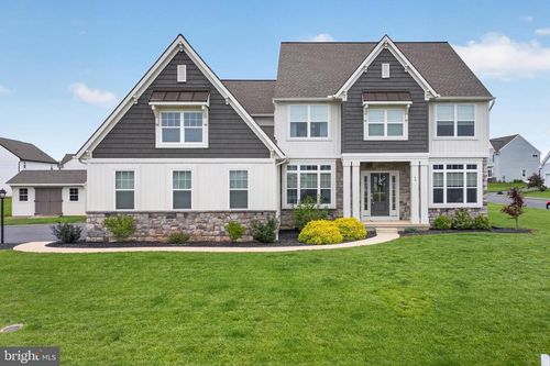 49 Monticello Dr, LEBANON, PA, 17042-7560 | Card Image