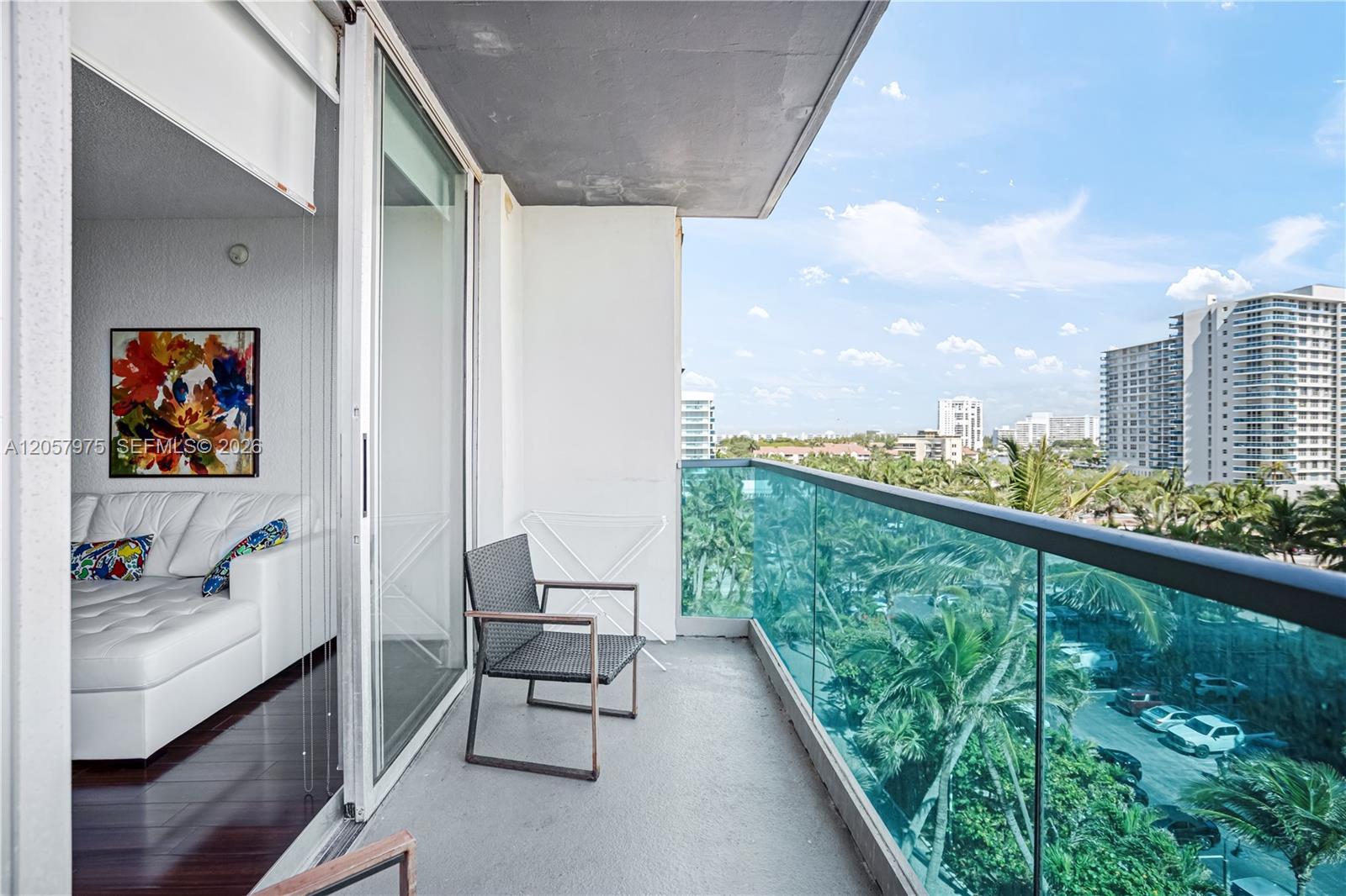 Residential in Hollywood