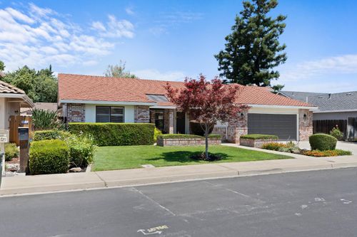 3729 Springcreek Dr, Modesto, CA, 95355-4847 | Card Image