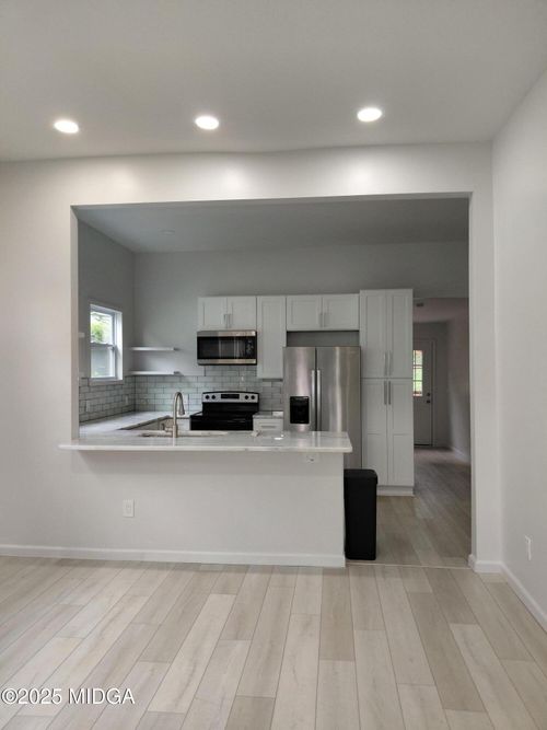 178 Culver St, MAcon, GA, 31204-3002 | Card Image