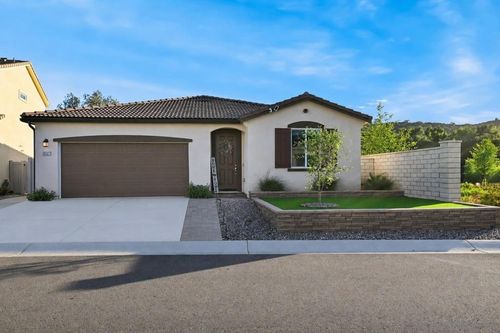 28327 Farm Creek Way, Valley Center, CA, 92082-6985 | Card Image