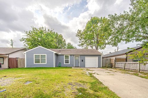 2208 Camille St, Pasadena, TX, 77506-3025 | Card Image