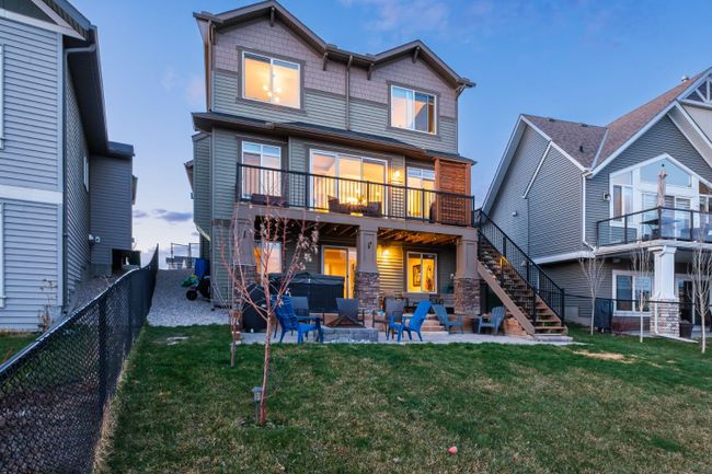 621 Bayside Lane Sw, Home with 4 bedrooms, 3 bathrooms and 4 parking in Airdrie AB | Image 2