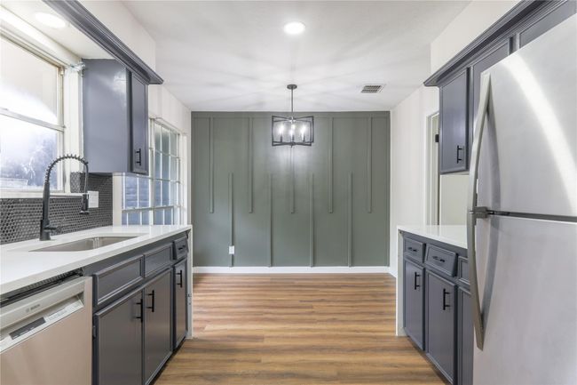 18022 Blundell Dr, House other with 4 bedrooms, 2 bathrooms and 2 parking in Spring TX | Image 5