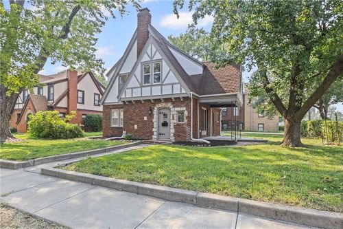 801 E 23rd Ave, North Kansas City, MO, 64116-3354 | Card Image