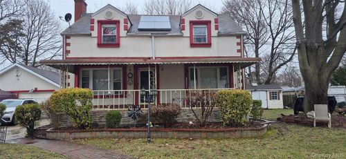 1540 Ferndale Blvd, Central Islip, NY, 11722-2734 | Card Image