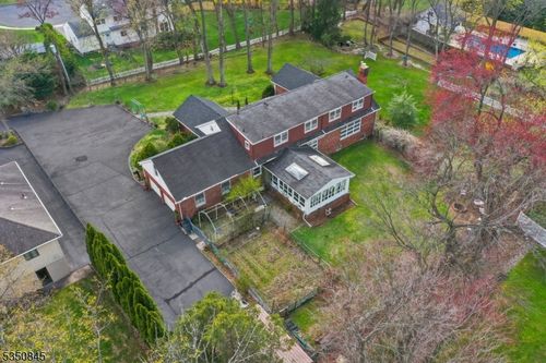 15 Ridgeway Ave, West Orange, NJ, 07052-3207 | Card Image