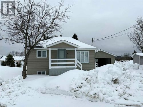 42 Rue Hôtel De Ville, Clair, NB, E7A2E9 | Card Image