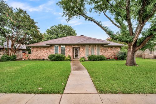 1720 Belgrade Dr, Plano, TX, 75023-7404 | Card Image