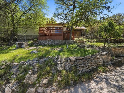 846 Private Road 260 W, Mico, TX, 78056-5227 | Card Image