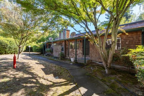 6 Pine Tree Cir, Cotati, CA, 94931-5318 | Card Image