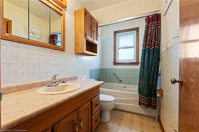 206 Johnston St, House other with 4 bedrooms, 2 bathrooms and 5 parking in Port Colborne ON | Image 14