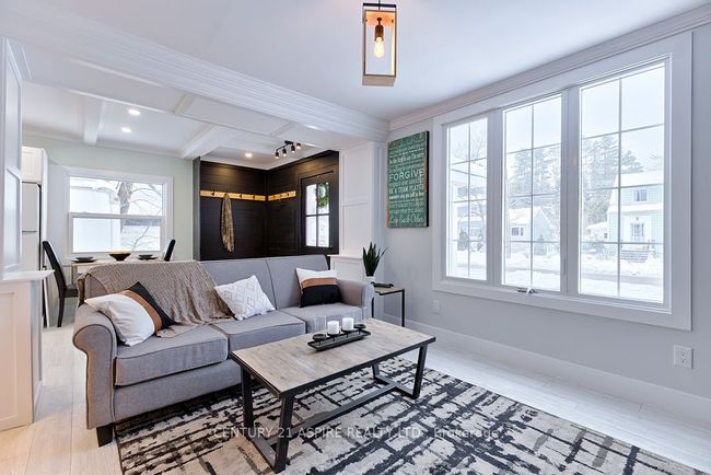 43 Glendale Ave, House other with 3 bedrooms, 2 bathrooms and 2 parking in Deep River ON | Image 10