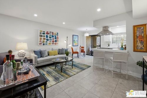 i-4-5300 E Waverly Dr, Palm Springs, CA, 92264-6121 | Card Image