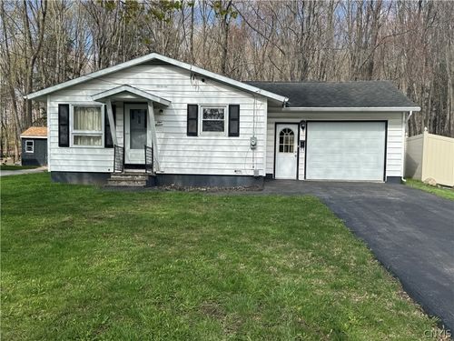 116 Waterbury Ave, Whitesboro, NY, 13492-1845 | Card Image