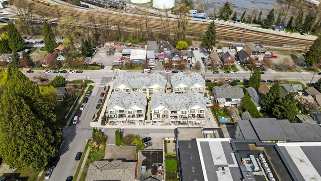 Bird's eye view with a residential view | Image 36